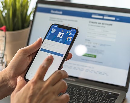 Facebook forma equipa para explorar a tecnologia «blockchain»