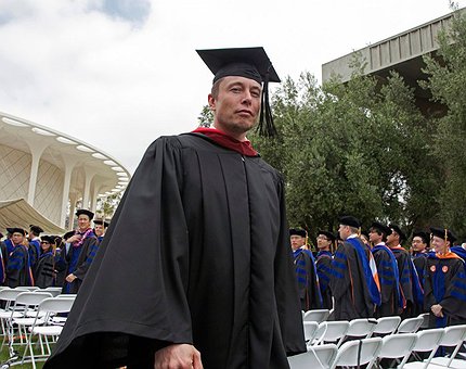 Elon Musk lancia una startup per collegare computer e cervello umano