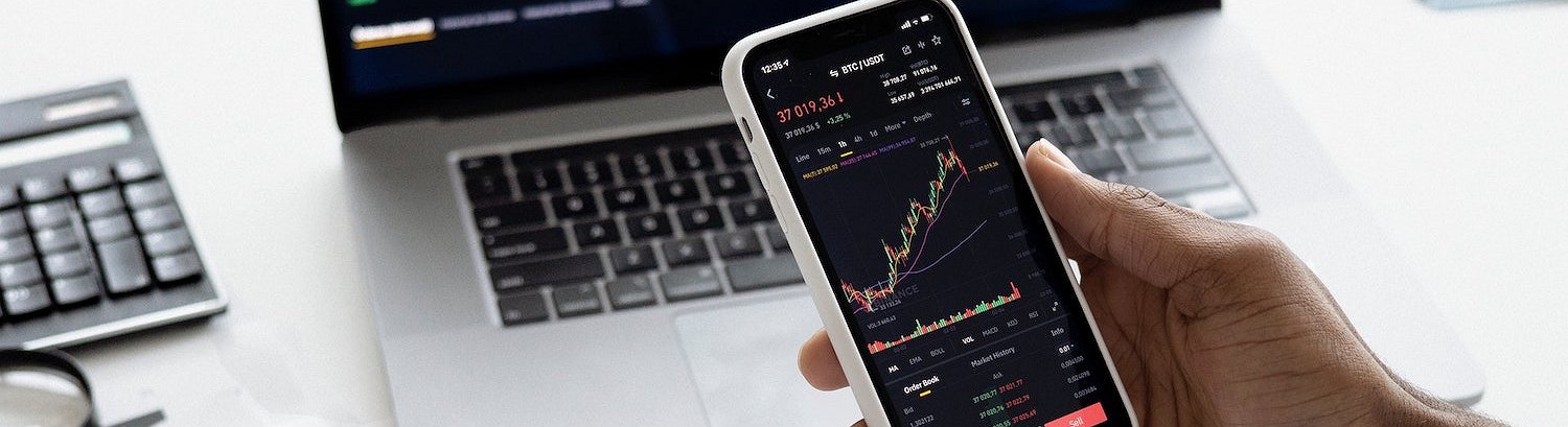 Correlation Between S&P 500 and Bitcoin is Rising Driven by Geopolitical Tensions