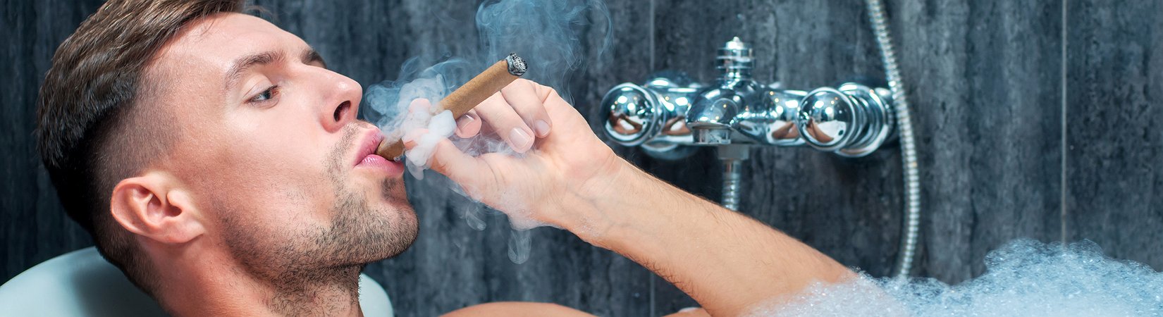 16 accessori che ogni gentiluomo moderno dovrebbe avere nel suo bagno