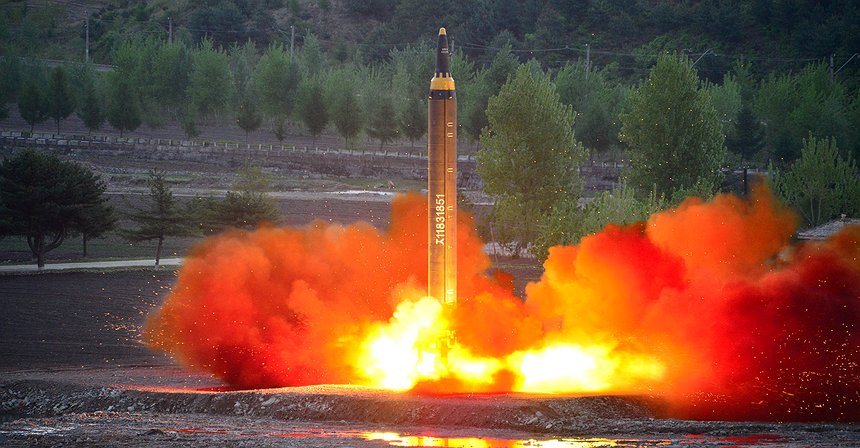 Corea del Nord: il nuovo missile balistico è in grado di trasportare una testata nucleare di grandi dimensioni