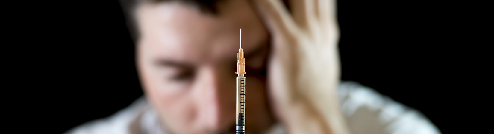 Un implante bajo la piel - el nuevo enemigo de la heroína