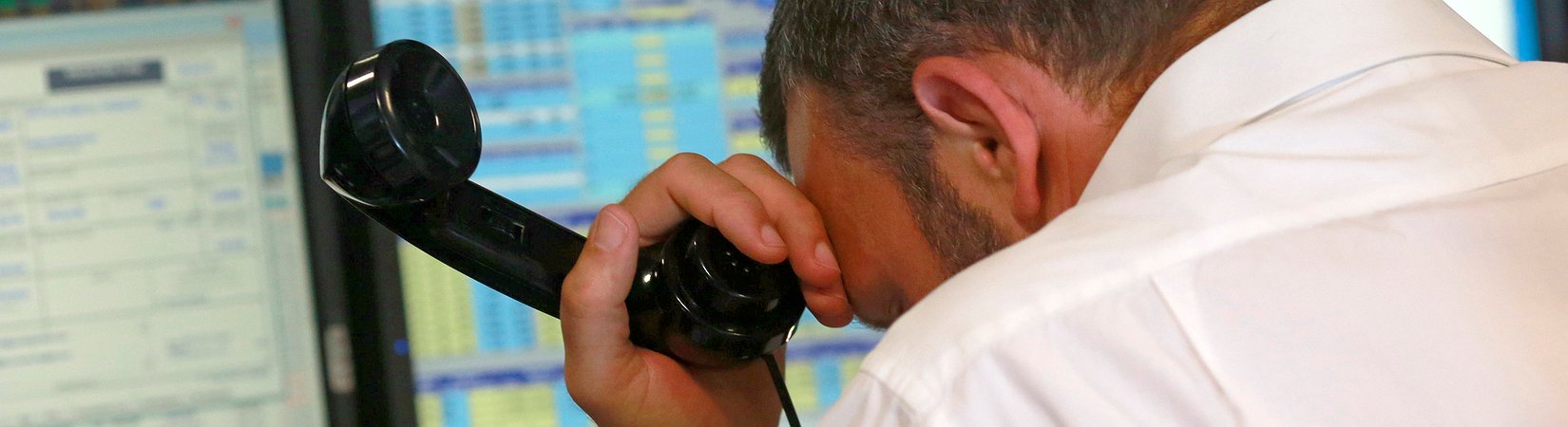 Record high stock market indexes aren't enough to make investors happy. What is missing?