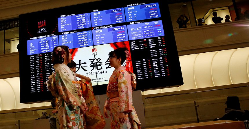 Toshiba files results without auditor backing, delisting still on the cards