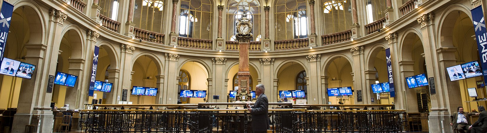 El Ibex 35 abre con pequeños avances