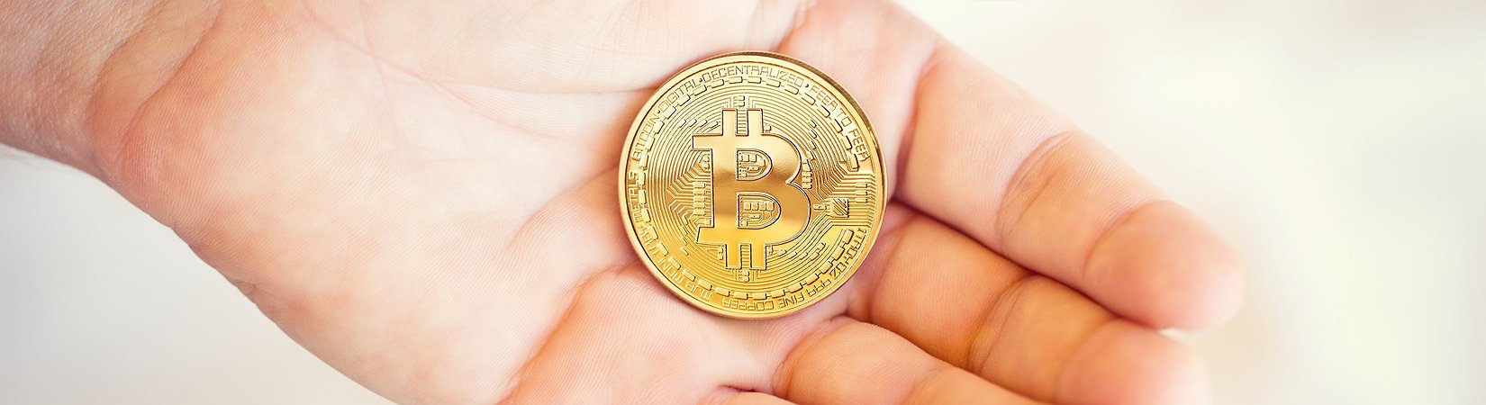 هل البيتكوين هرم مالي؟ 