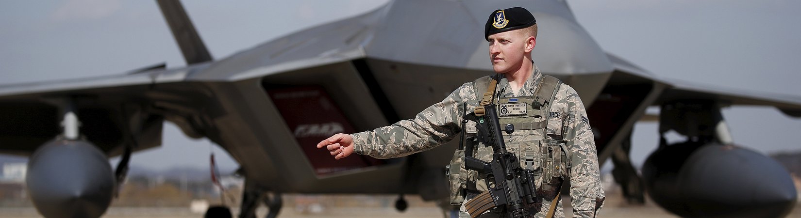 EUA colocam quatro aviões furtivos F-22 na Coreia do Sul