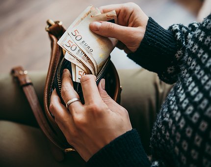 El euro supera los 1,2 $ por primera vez desde 2015