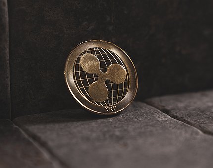 XRP sale a 0,47 $, BTC supera i 6700 $