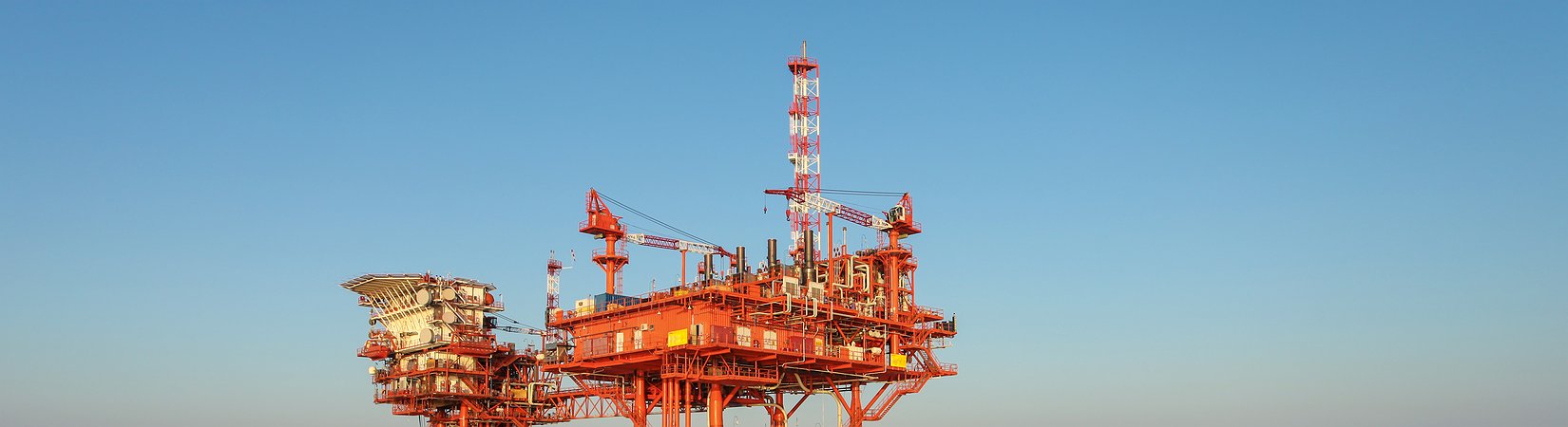 El precio del crudo Brent cae casi un 6% en un día