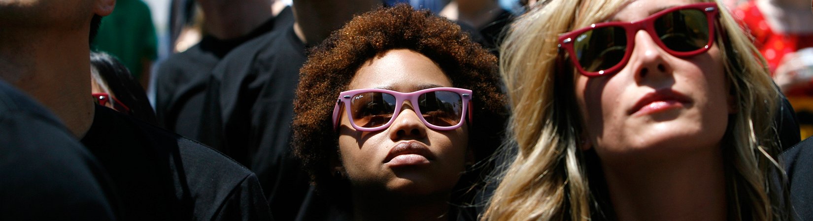 The maker of Ray-Ban agrees to a €46 billion merger with Essilor