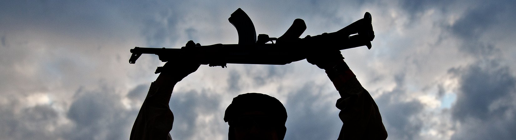 الدينار الذهبي لن يعيد الخلافة الإسلامية