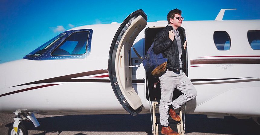 Conheça Erik Finman, o adolescente que se tornou milionário graças à Bitcoin