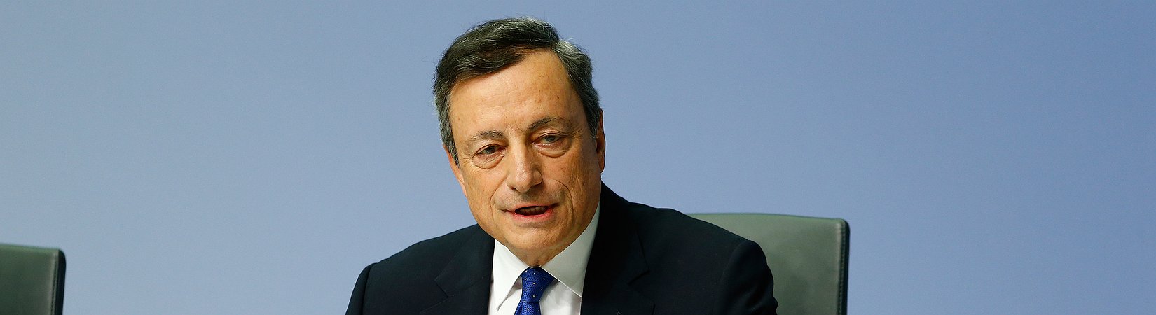 Bce lascia invariati i tassi e prolunga il QE, Draghi: “non siamo di parte e non aiuteremo l'Italia”