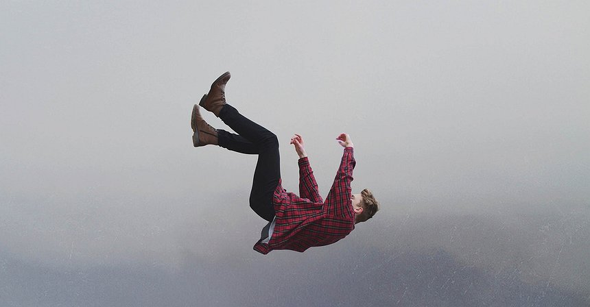 CoinGecko: El volumen de operaciones y el interés en NFTs caen