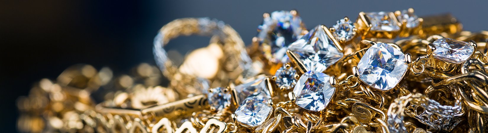 Los jóvenes estadounidenses pagan su alquiler con las joyas de sus padres