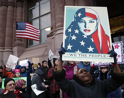 Refugiados de 11 países enfrentam barreiras adicionais à entrada nos EUA