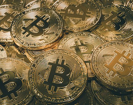 Bitcoin se encontra bastante próxima dos 9000 dólares