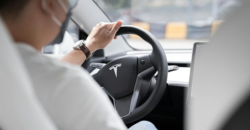 Tesla Still Owns $780M in Bitcoin: Report