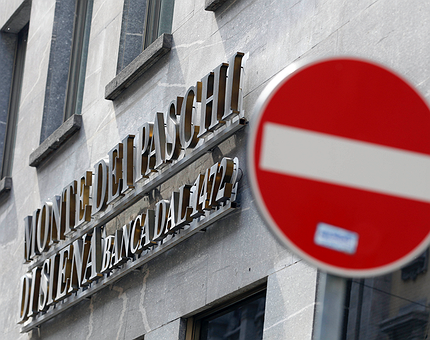 Monte dei Paschi crolla ai minimi storici