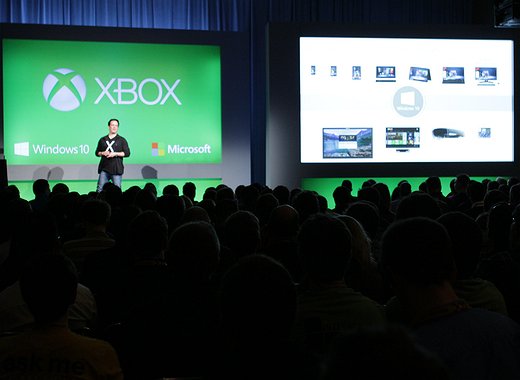 Xbox's Spencer Compares Metaverse to 'Poorly Built Videogame'