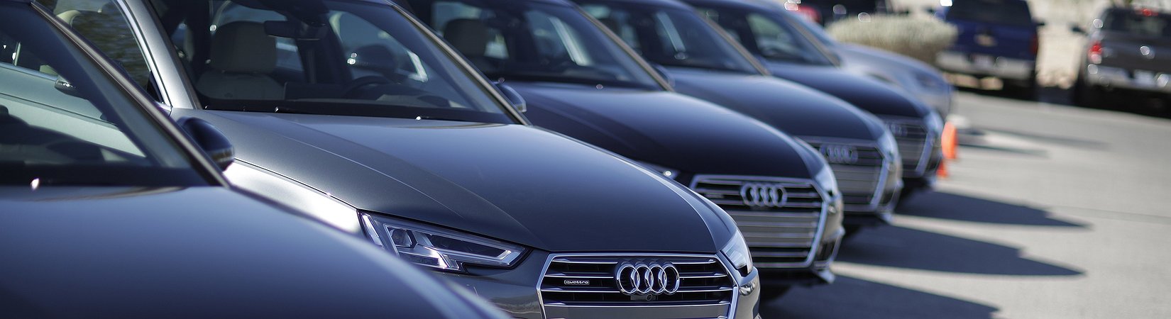 Trump promette dazi sulle auto tedesche e la Germania minaccia di fargli causa