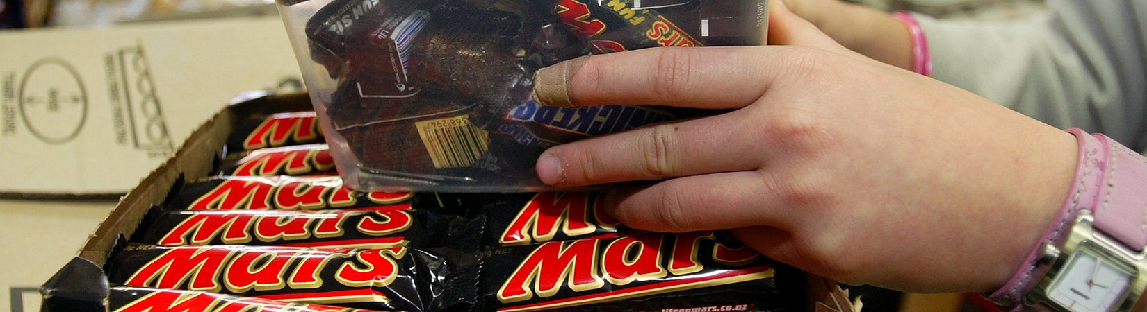 Mars retira chocolatinas en 55 países