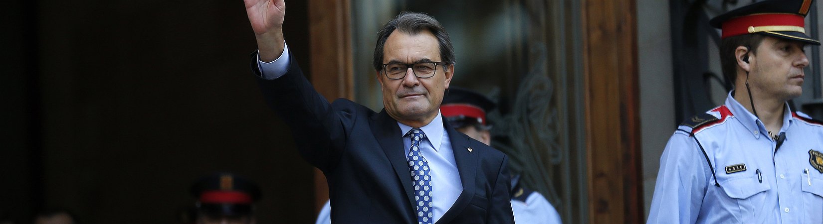 La CUP y Junts pel Sí registran la declaración del inicio de la independencia