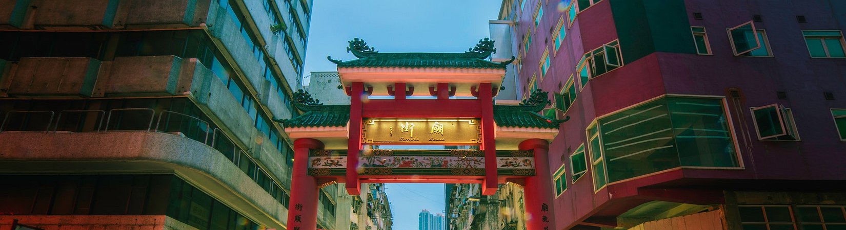 Hong Kong Financial Watchdog Warns Against NFTs