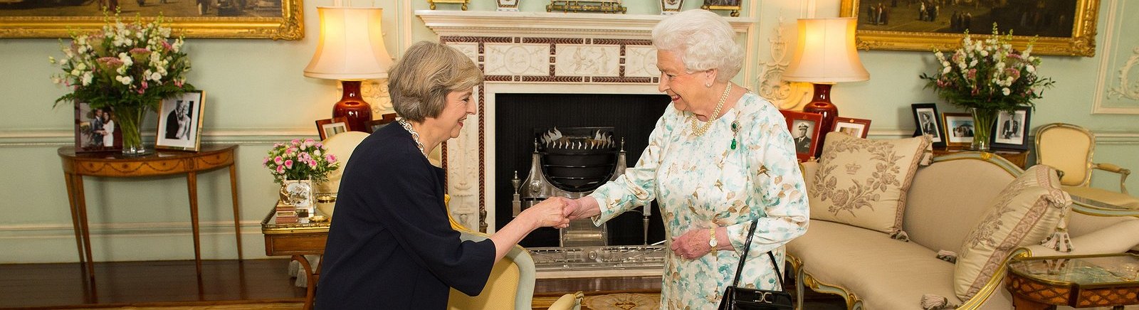 Theresa May assumiu o cargo de primeira-ministra do Reino Unido