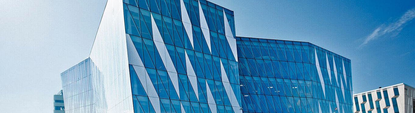 Una subsidiaria de Saxo Bank empieza a ofrecer negociación de criptomonedas