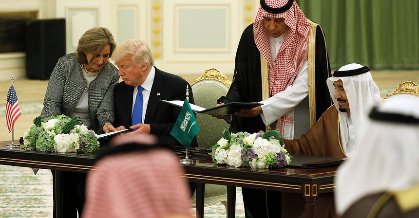 Boeing 'inks up to $110 billion in deals' with Saudi Arabia