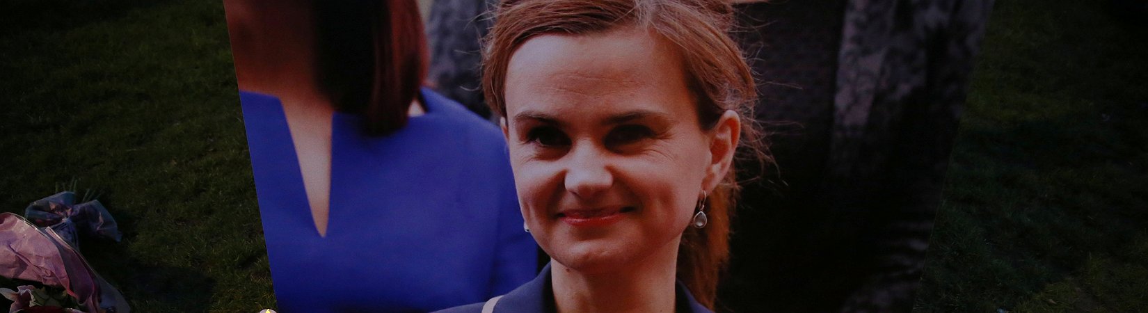 El Reino Unido suspende la campaña tras el asesinato de una diputada