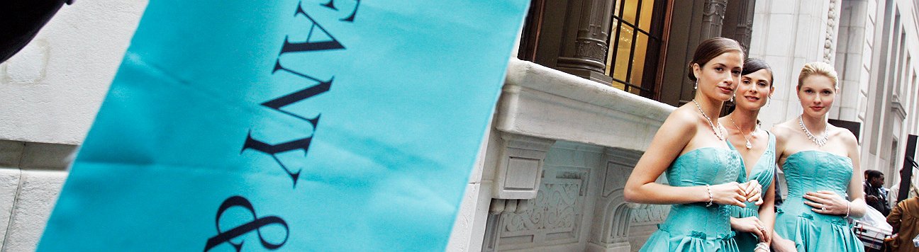 ¿Qué está ocurriendo con las acciones de los fabricantes de artículos de lujo?