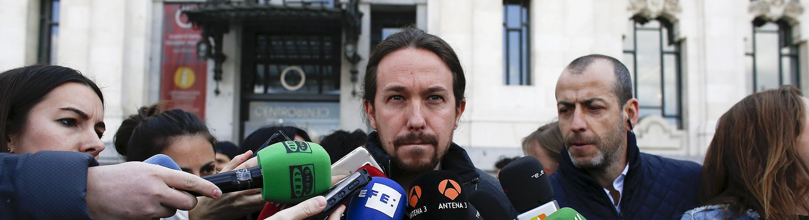 Iglesias pide a PSOE y Ciudadanos que ellos también cedan