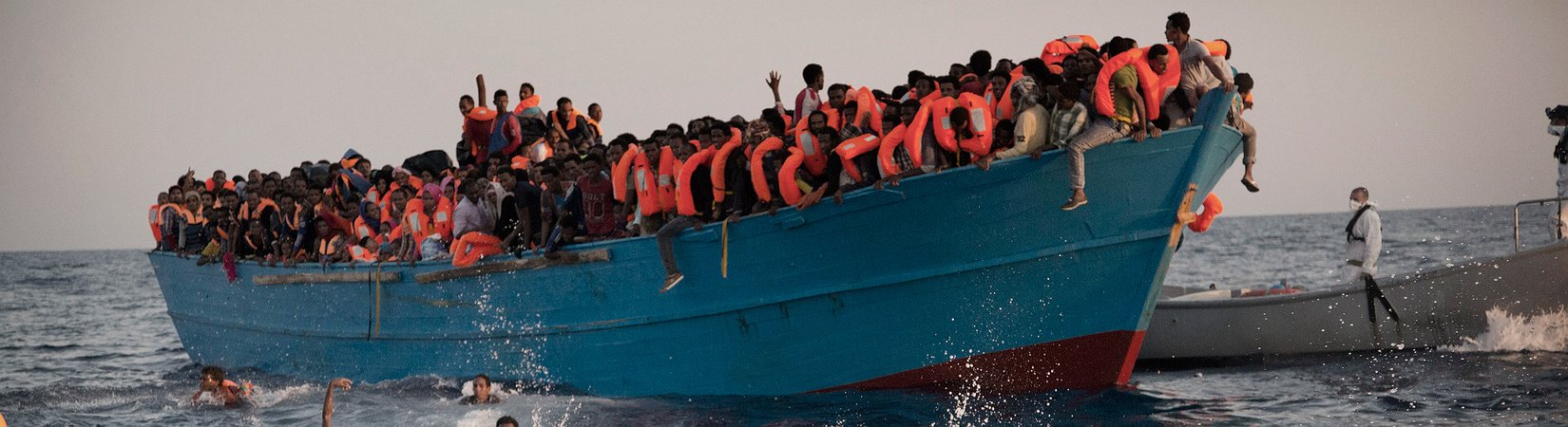 Equipas de resgate salvaram milhares de migrantes no Mediterrâneo