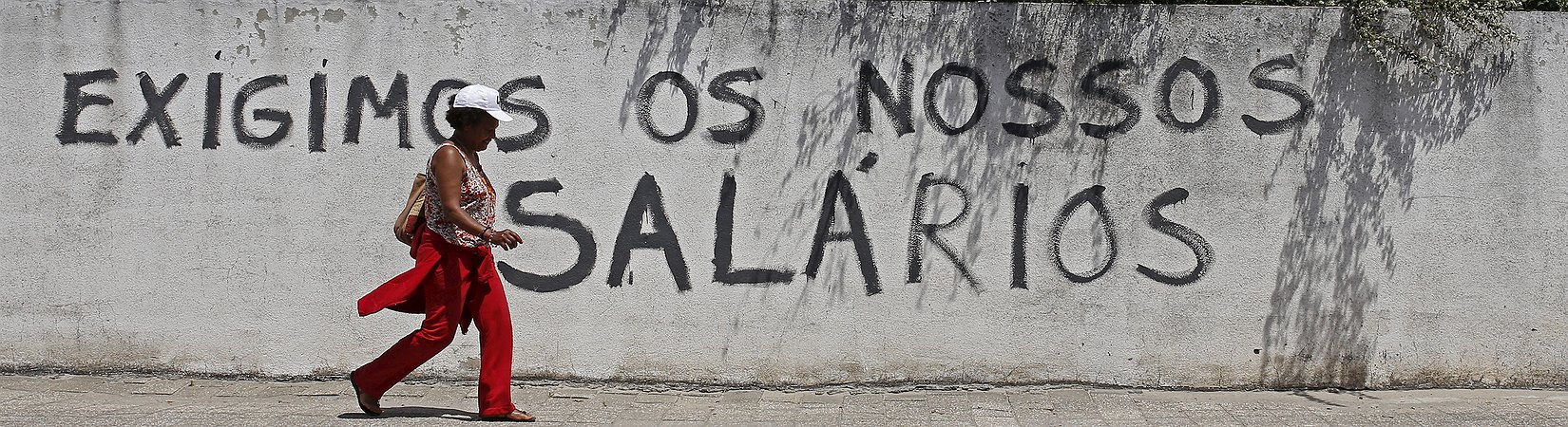 Taxa de desemprego mantém-se em 12,4%