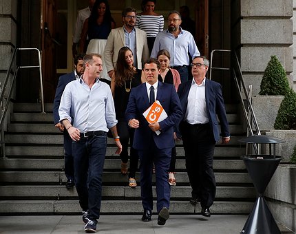 Ciudadanos presenta una serie de condiciones para apoyar la investidura de Rajoy