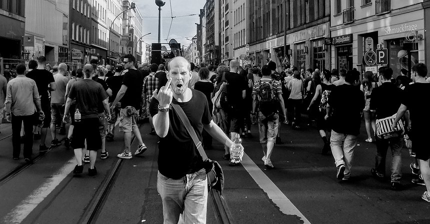 “Idos al infierno, startups”