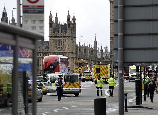 Terrore a Londra, attacco al Parlamento