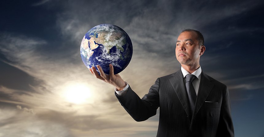 من يدين أكثر من غيره