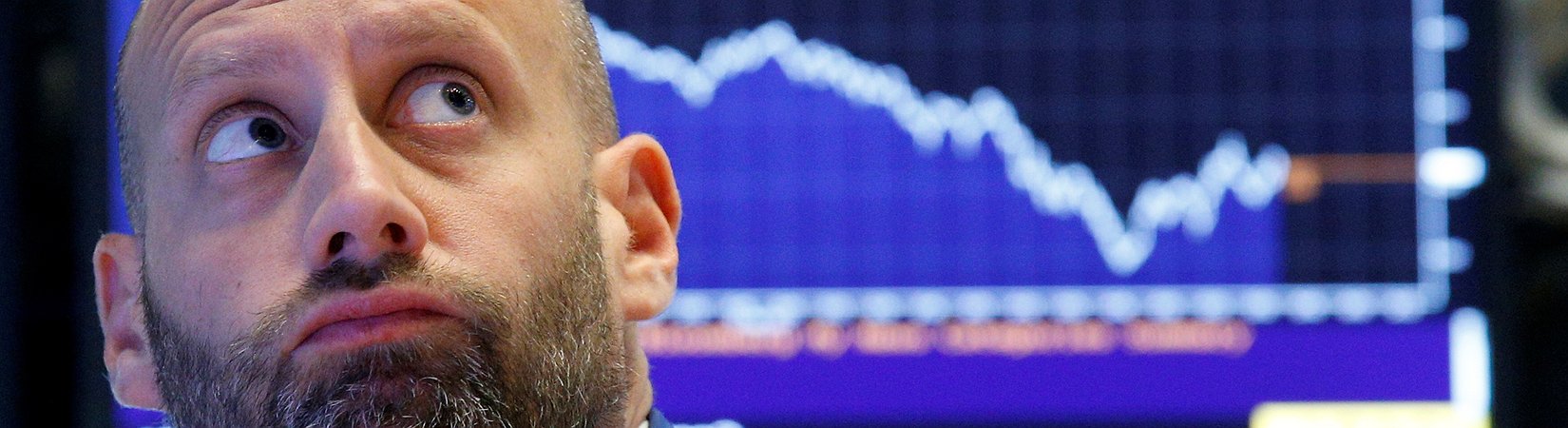 Ações norte-americanas em queda com controvérsia ao redor de Donald Trump