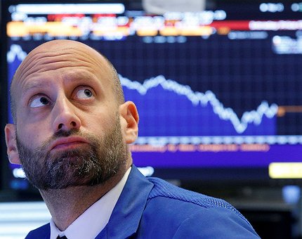 Ações norte-americanas em queda com controvérsia ao redor de Donald Trump