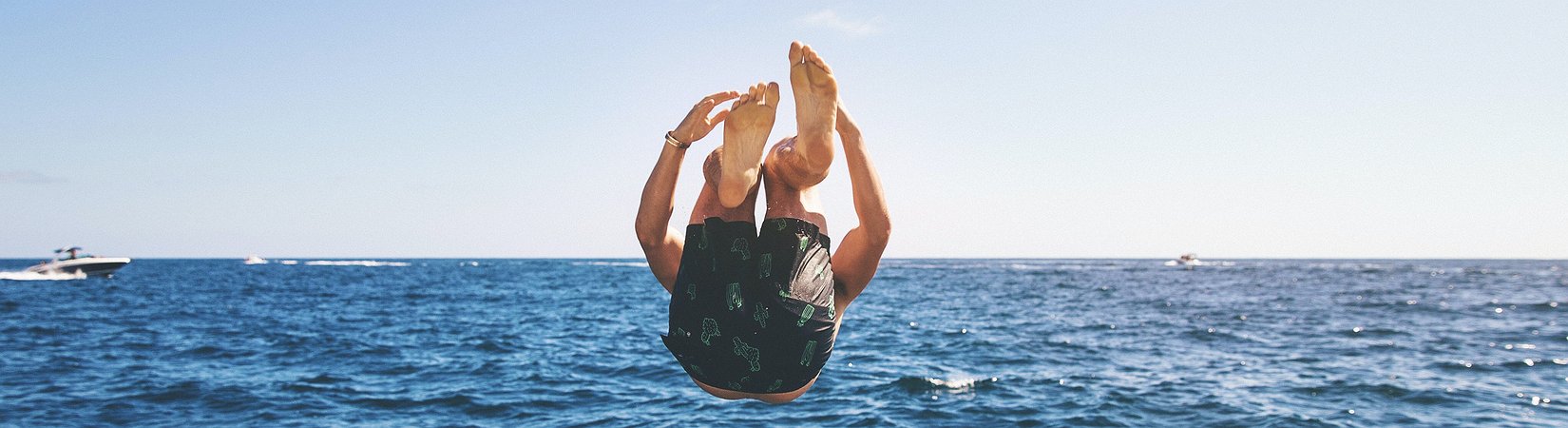 Facebook, Twitter and Other Social Media Stocks Fall Following Snap Report