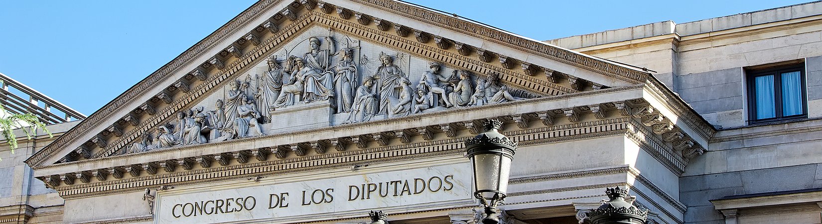 Los diputados piden su «paro»