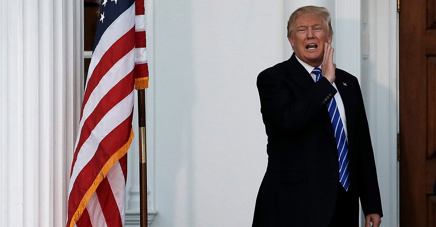 Trump's tweet sends Boeing shares down, the White House disagrees