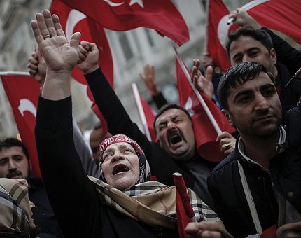 Erdogan: “Gli olandesi sono codardi, nazisti e fascisti”