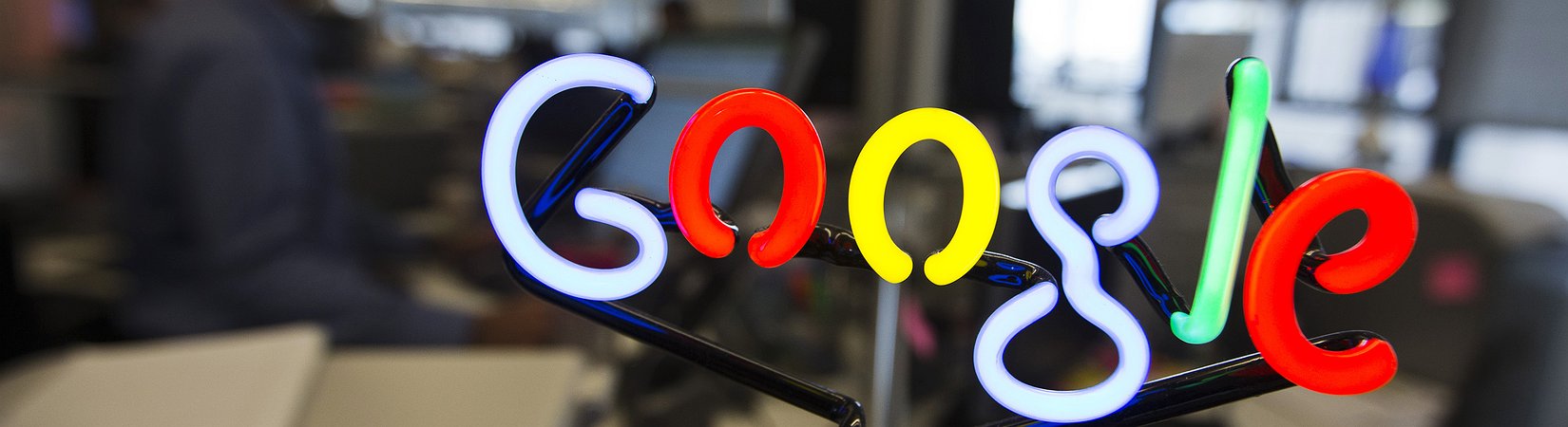 Alphabet's Market Cap Exceeds $1T for First Time