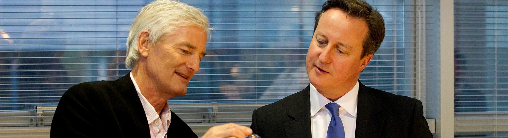 Dyson passa dagli aspirapolvere alle auto elettriche