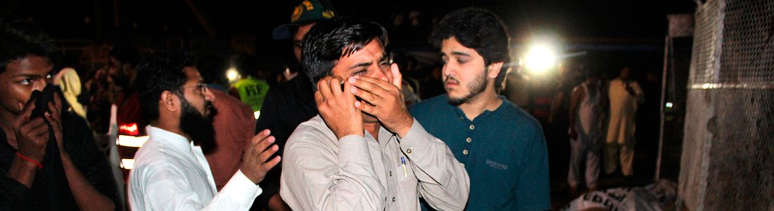 Pelo menos 70 mortos em atentado na segunda maior cidade do Paquistão